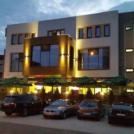 Hotel Excellence Bucarest Exterior foto