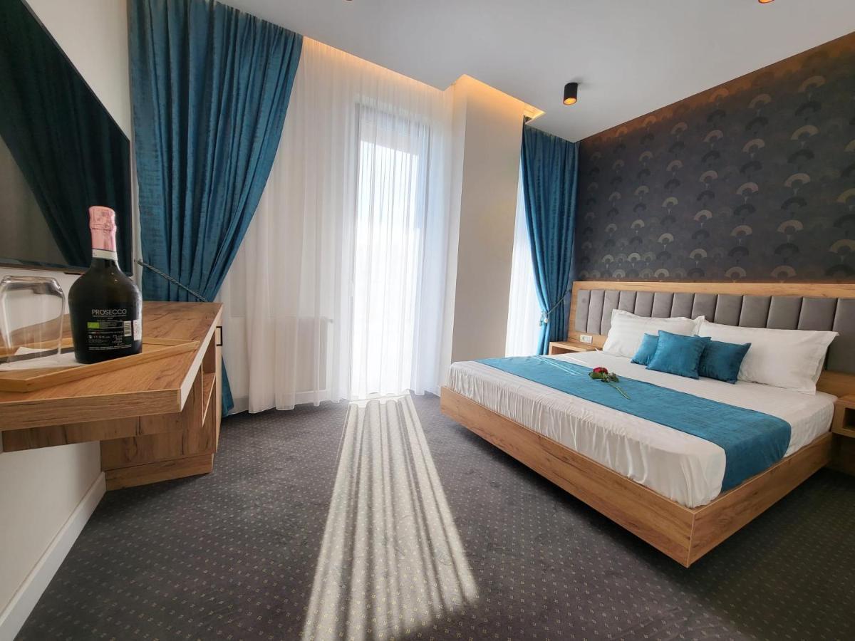 Hotel Excellence Bucarest Exterior foto